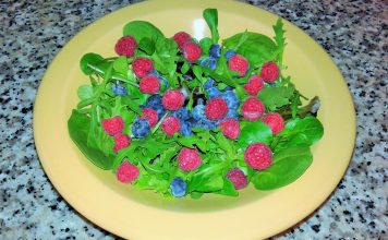 Ensalada de frambuesas y arandanos